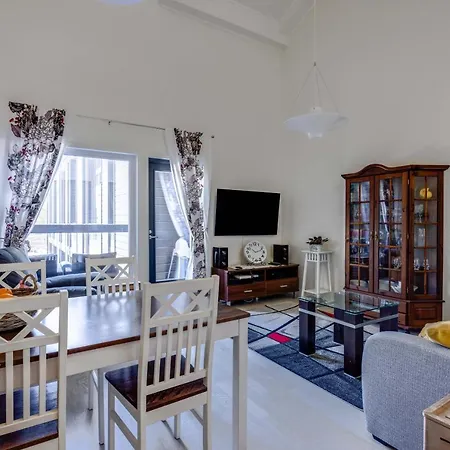 Hilmantori 310 Lomahuoneisto アパート カラヨキ